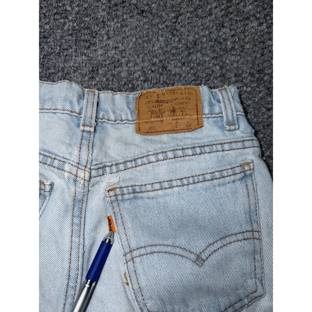 Vintage Levi's 505 Orange Tab Light Wash Jeans W28 L32‎